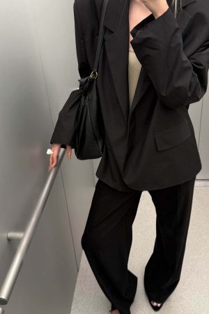 Rase le sol Suit Set Relaxed Straight Pants and Structured Blazer