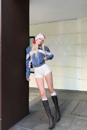 Rase le sol Textured Cable Knit Shorts