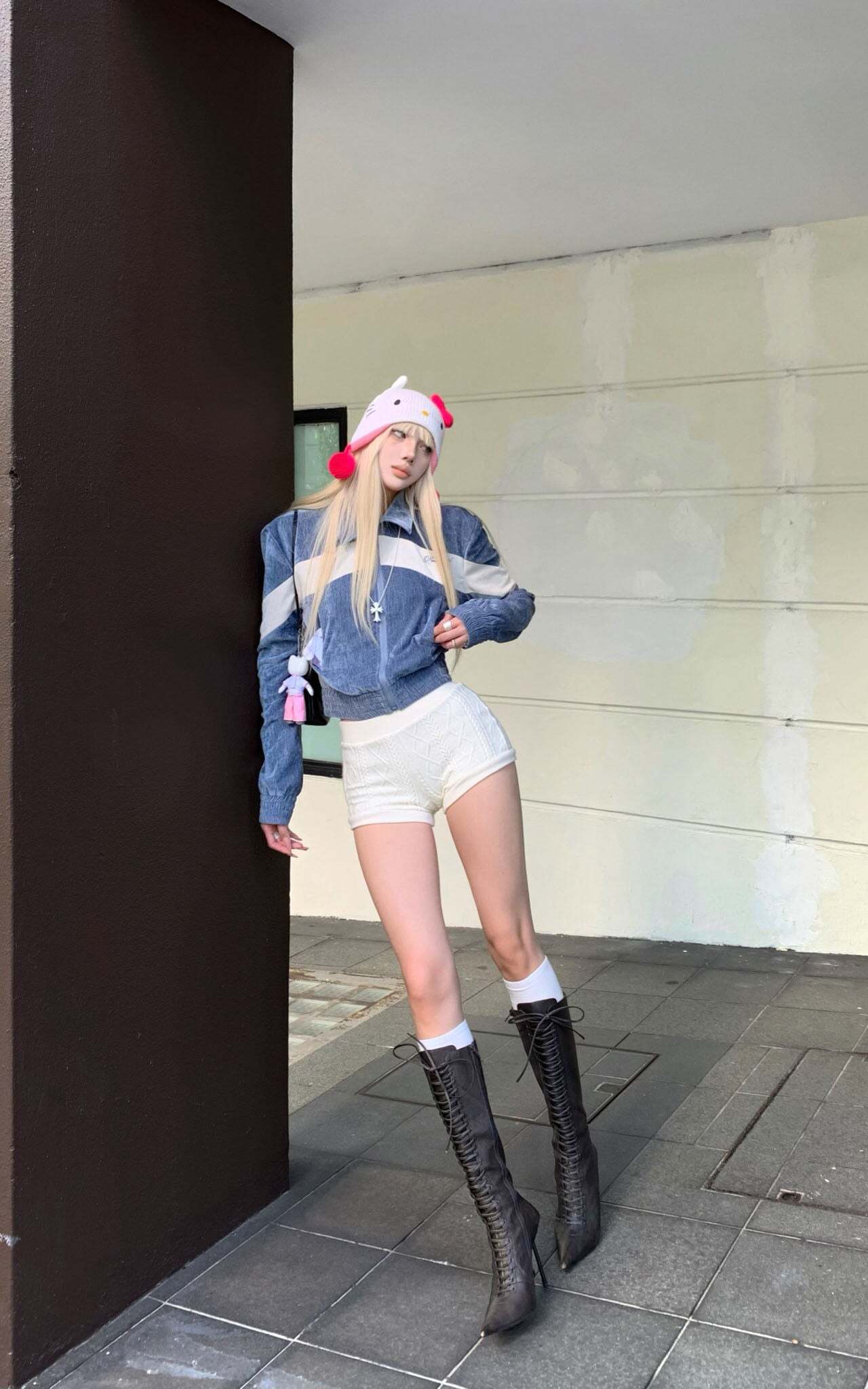 Rase le sol Textured Cable Knit Shorts Rase le sol Textured Cable Knit Shorts