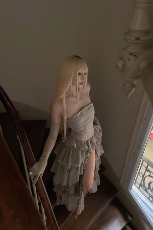 Rase le sol Tiered Lace-Panel Bustier Dress with Sheer Gloves