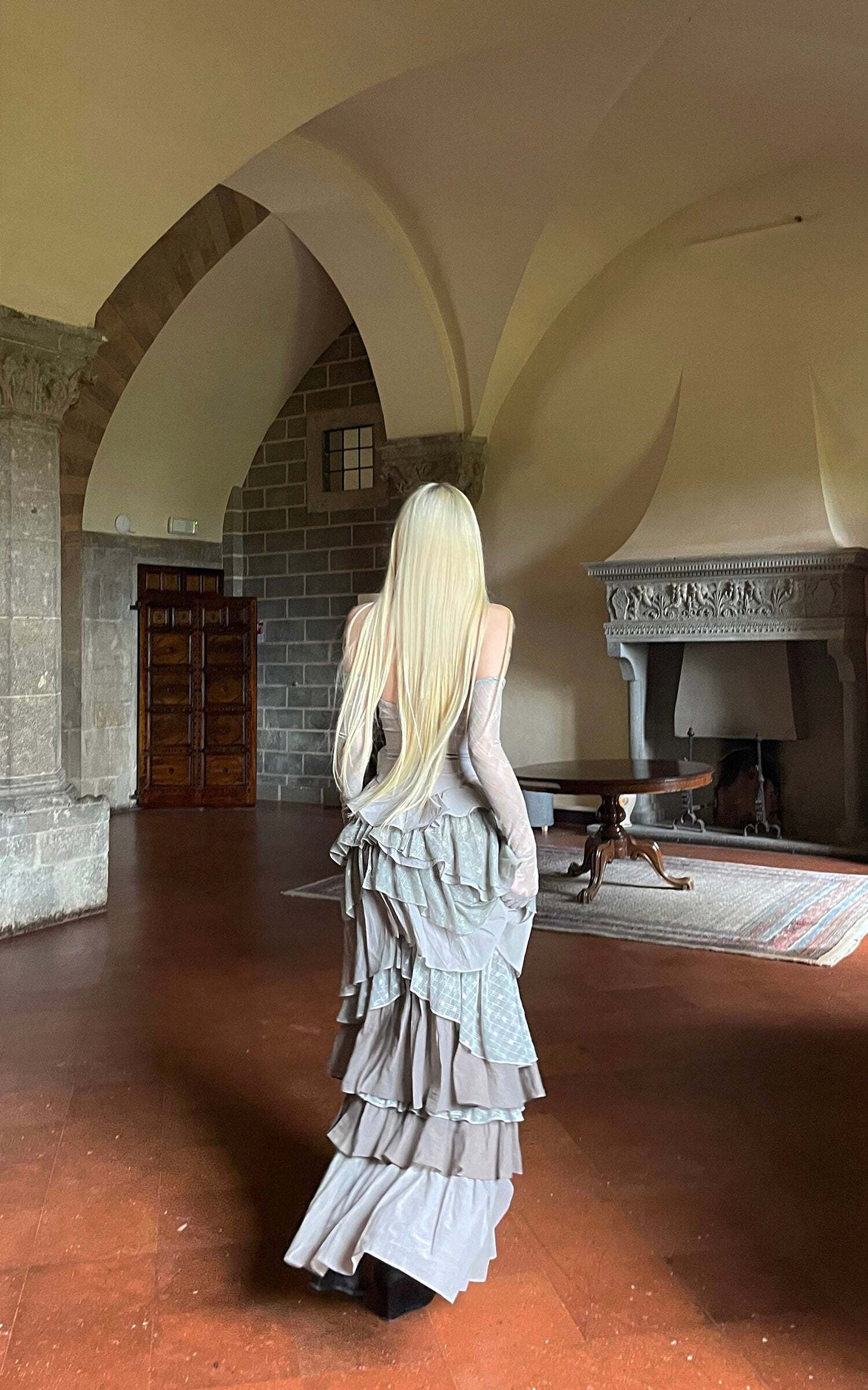 Rase le sol Tiered Lace-Panel Bustier Dress with Sheer Gloves Rase le sol Tiered Lace-Panel Bustier Dress with Sheer Gloves