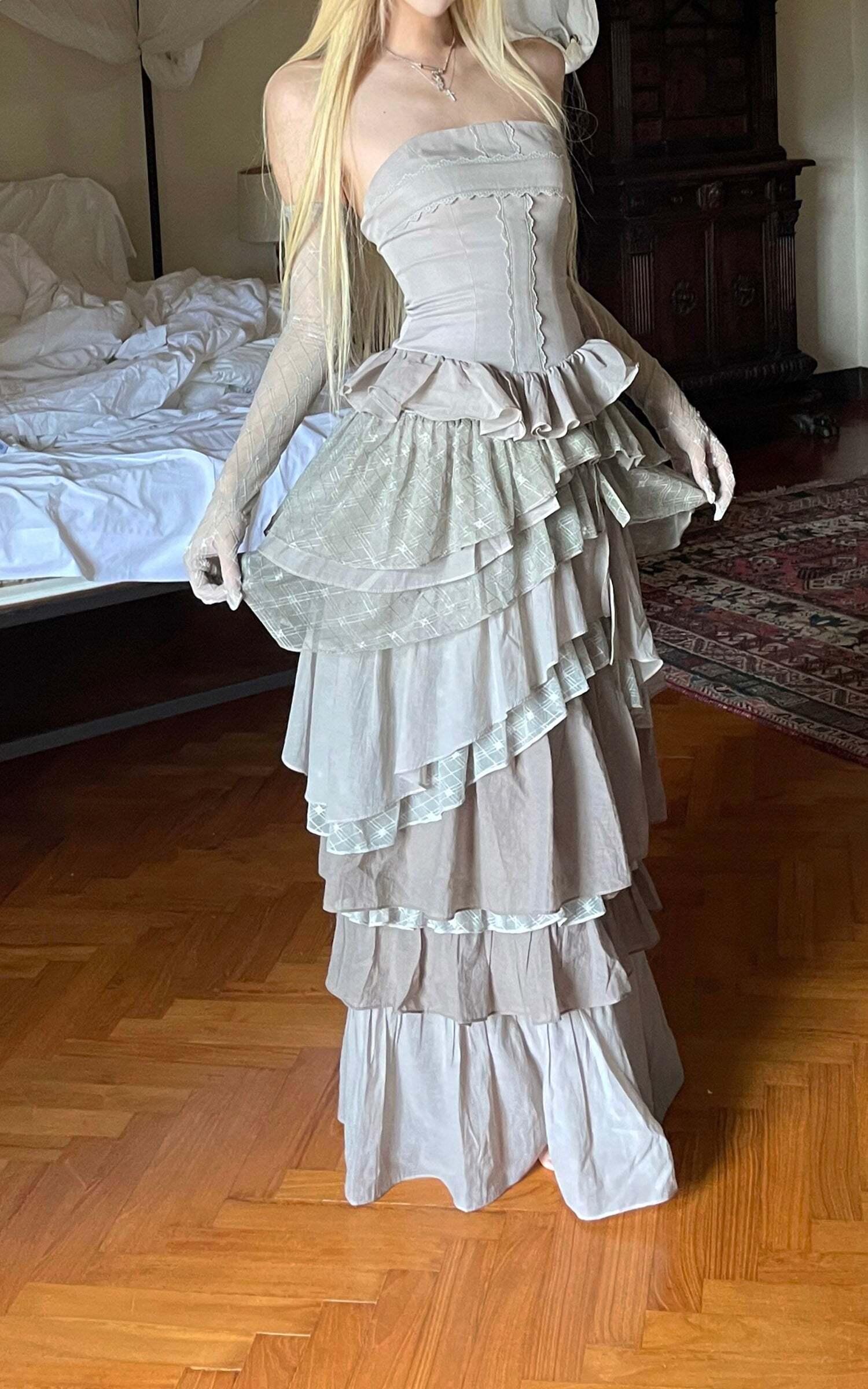 Rase le sol Tiered Lace-Panel Bustier Dress with Sheer Gloves Rase le sol Tiered Lace-Panel Bustier Dress with Sheer Gloves