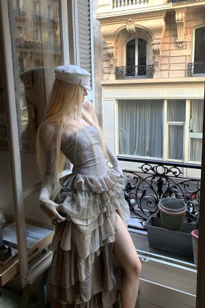 Rase le sol Tiered Lace-Panel Bustier Dress with Sheer Gloves