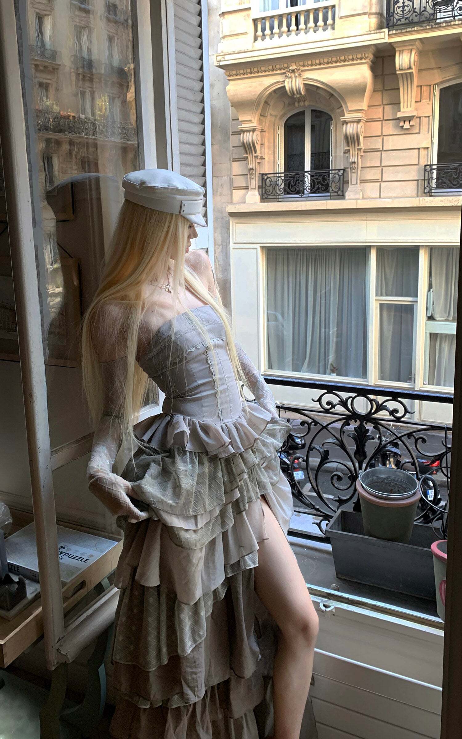 Rase le sol Tiered Lace-Panel Bustier Dress with Sheer Gloves Rase le sol Tiered Lace-Panel Bustier Dress with Sheer Gloves