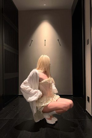 Rase le sol Tiered Volume Sculptural Skirt