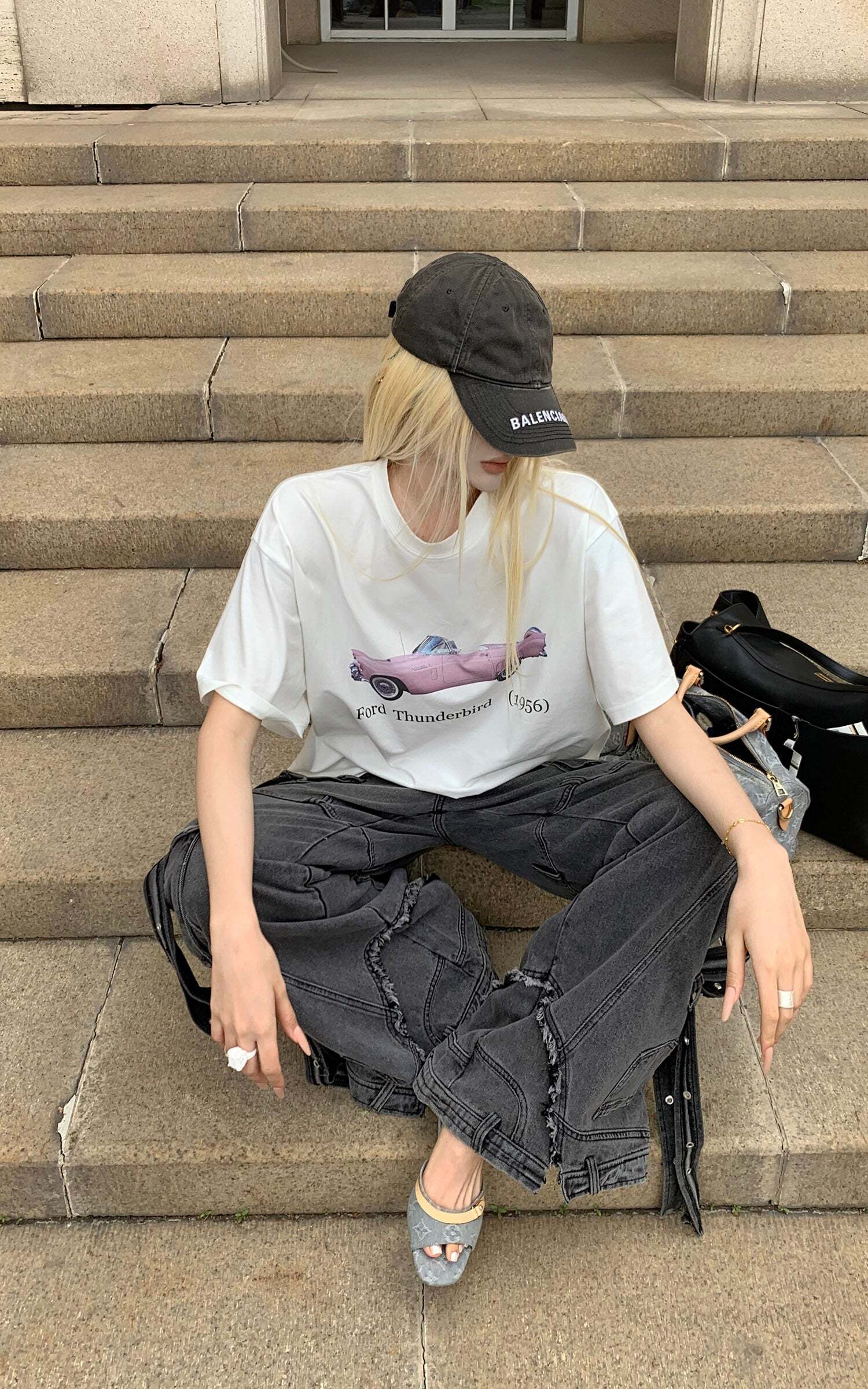 Rase le sol Vintage Convertible Car Graphic Oversized Gender-Neutral T-Shirt Rase le sol Vintage Convertible Car Graphic Oversized Gender-Neutral T-Shirt