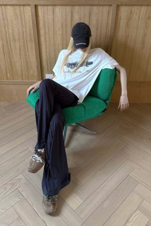 Rase le sol Vintage Convertible Car Graphic Oversized Gender-Neutral T-Shirt