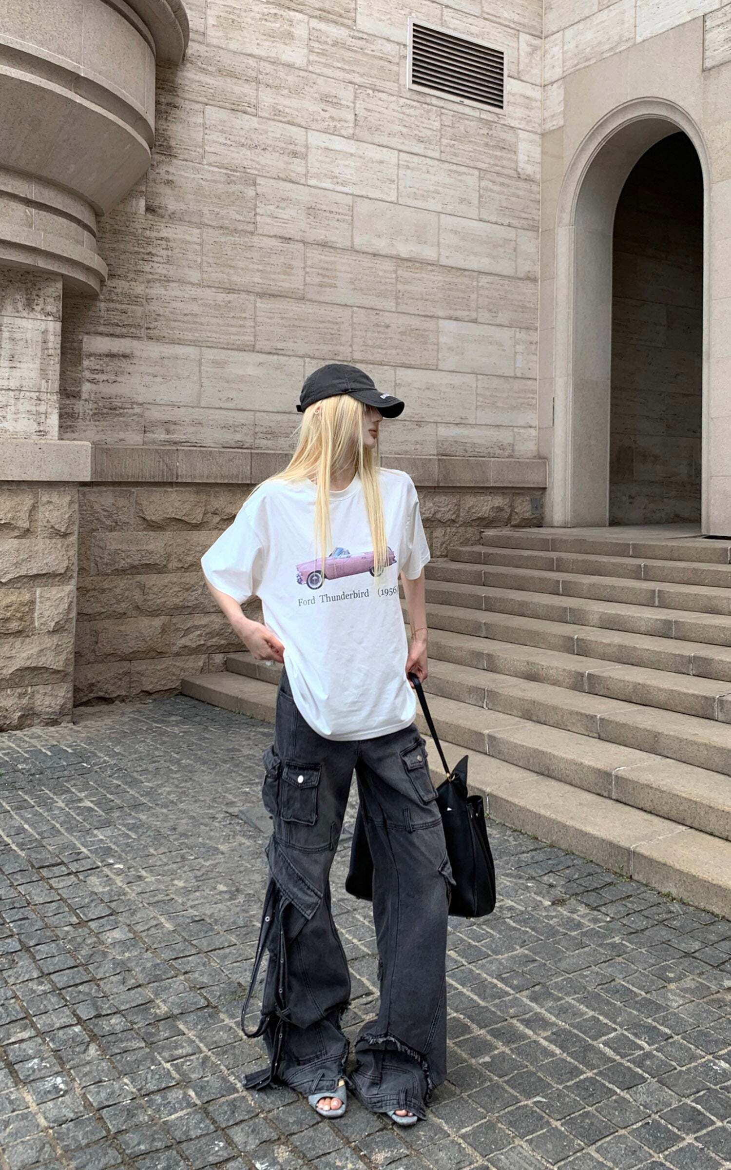 Rase le sol Vintage Convertible Car Graphic Oversized Gender-Neutral T-Shirt Rase le sol Vintage Convertible Car Graphic Oversized Gender-Neutral T-Shirt