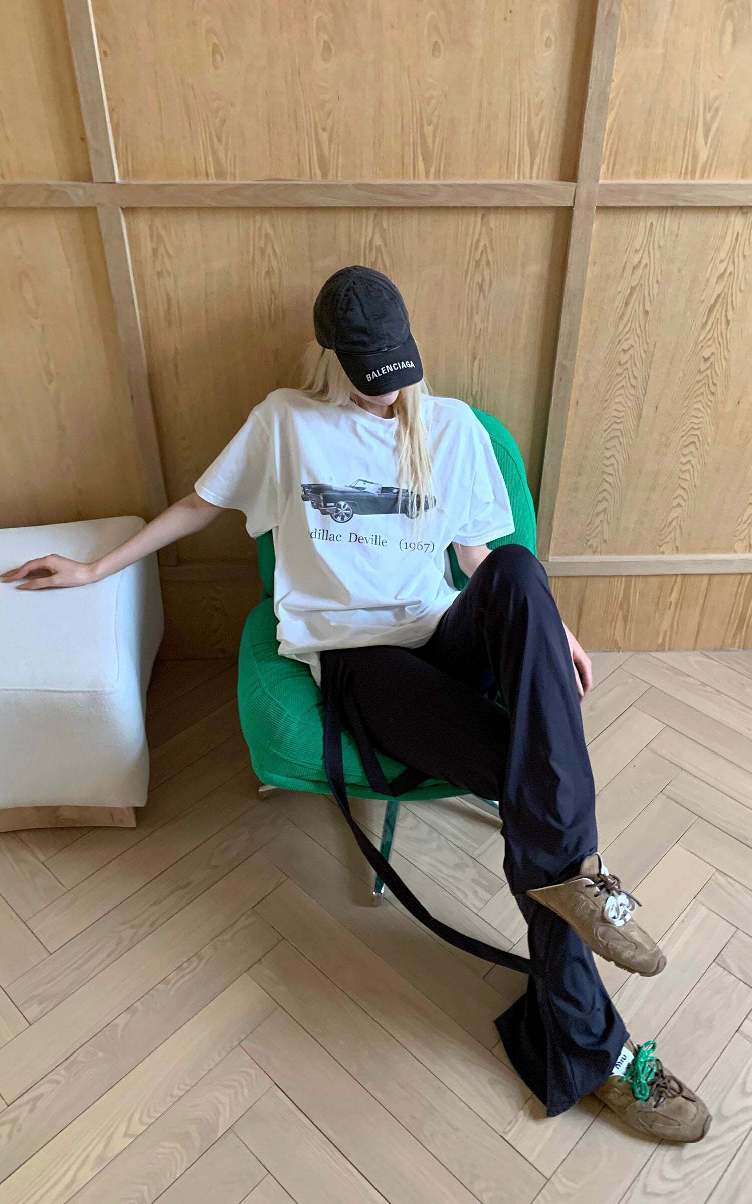 Rase le sol Vintage Convertible Car Graphic Oversized Gender-Neutral T-Shirt Rase le sol Vintage Convertible Car Graphic Oversized Gender-Neutral T-Shirt