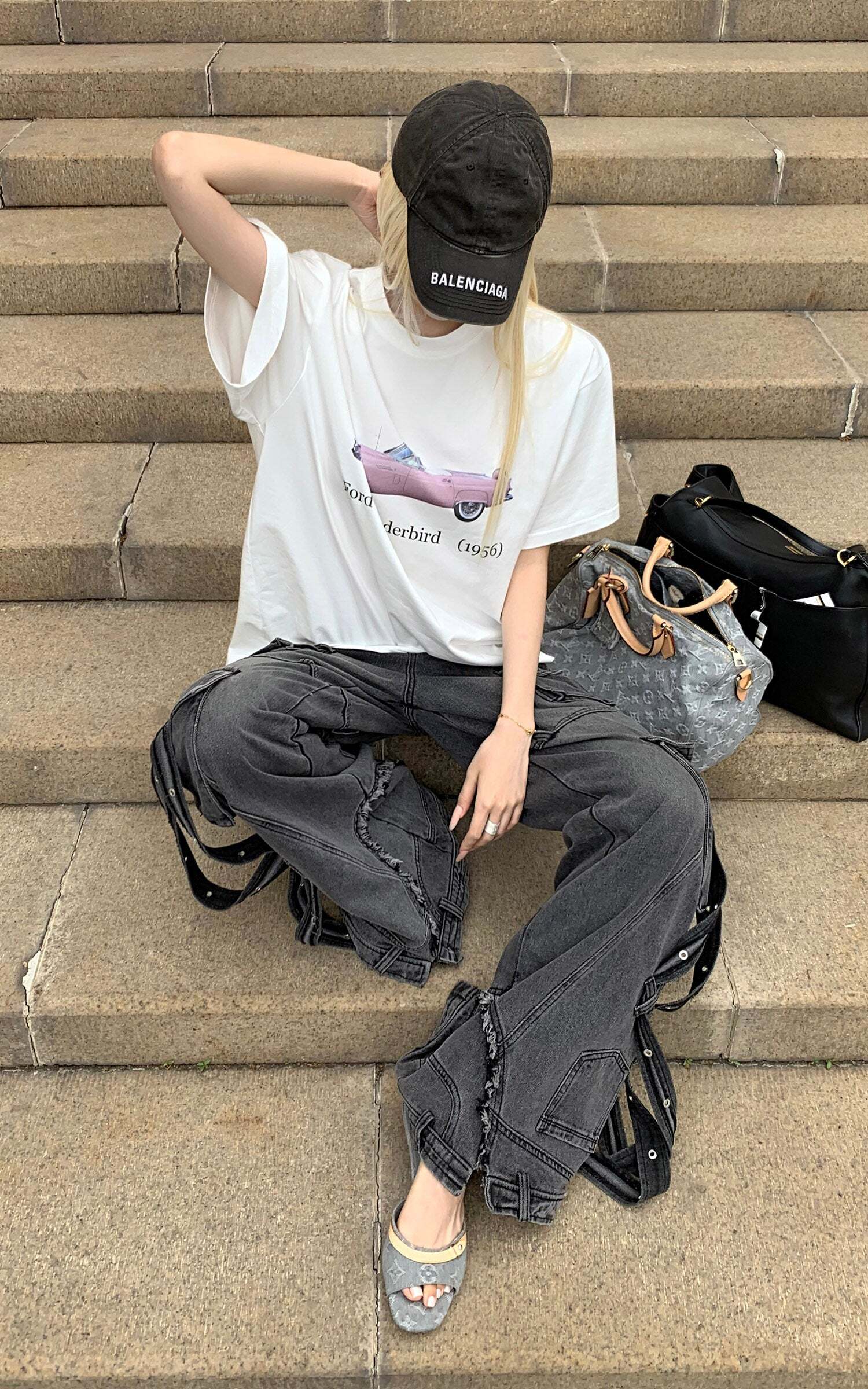 Rase le sol Vintage Convertible Car Graphic Oversized Gender-Neutral T-Shirt Rase le sol Vintage Convertible Car Graphic Oversized Gender-Neutral T-Shirt