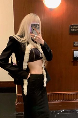 Rase le sol Vintage Ruffled Blazer & Mermaid Skirt Set