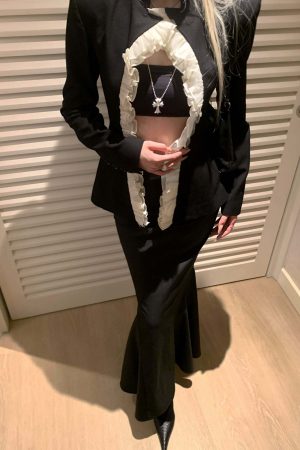 Rase le sol Vintage Ruffled Blazer & Mermaid Skirt Set