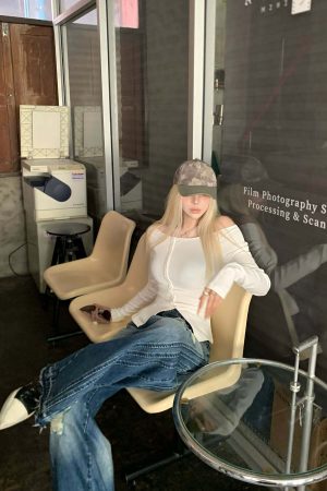 Rase Le Sol Vintage Washed Ripped Jeans