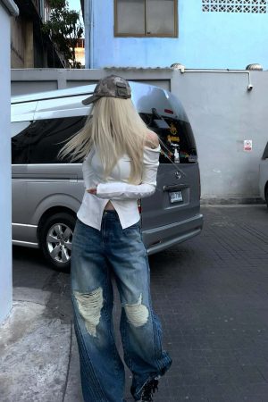 Rase Le Sol Vintage Washed Ripped Jeans