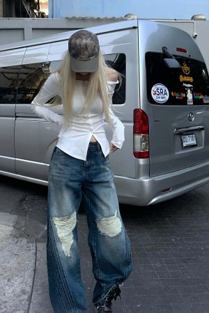 Rase Le Sol Vintage Washed Ripped Jeans