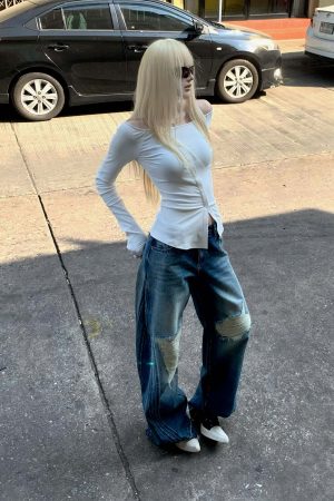 Rase Le Sol Vintage Washed Ripped Jeans