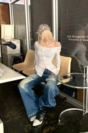 Rase Le Sol Vintage Washed Ripped Jeans