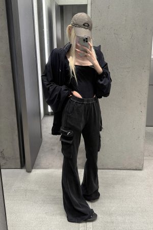 Rase le sol Washed Flare Cargo Pants with Multi Pockets