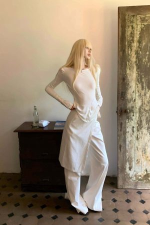 Rase le sol White Split Hem Utility Pants