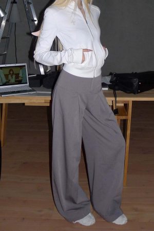 Rase le sol Wing Hoodie Black Fitted Cotton Long Sleeve Top