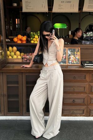 ROVENTE Asymmetric Waist Wide-Leg Trousers