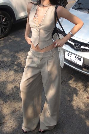 ROVENTE Asymmetric Waist Wide-Leg Trousers