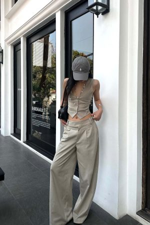 ROVENTE Asymmetric Waist Wide-Leg Trousers