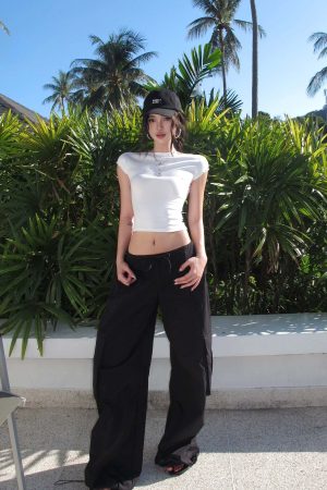 ROVENTE Backless Cap Sleeve Fitted Tee