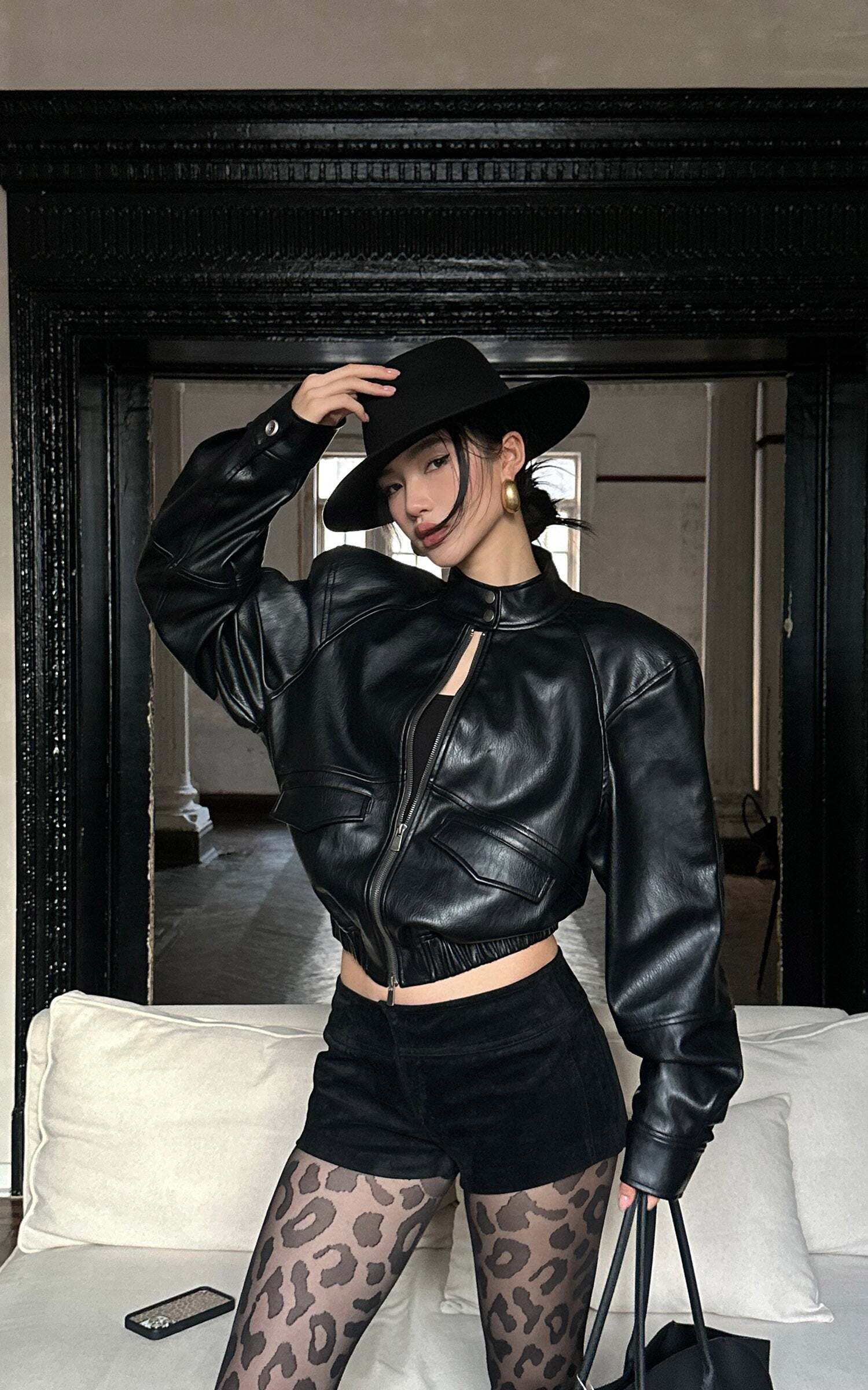 ROVENTE Black Cropped Leather Jacket ROVENTE Black Cropped Leather Jacket