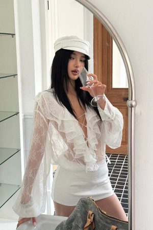 ROVENTE Croc-Embossed White Leather Mini Skirt