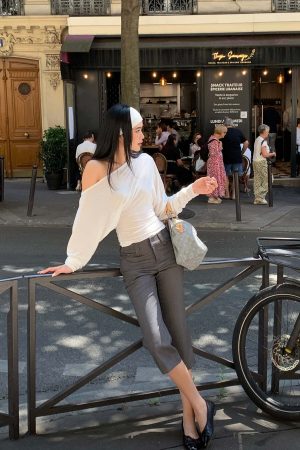 ROVENTE Cropped Flare Trousers Tailored Mid Rise Design