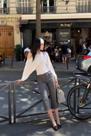 ROVENTE Cropped Flare Trousers Tailored Mid Rise Design