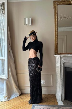 ROVENTE Cropped Knit Cardigan with High Neck and Button Closure