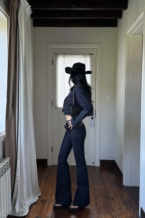 ROVENTE Dark Wash Flared Denim Pants