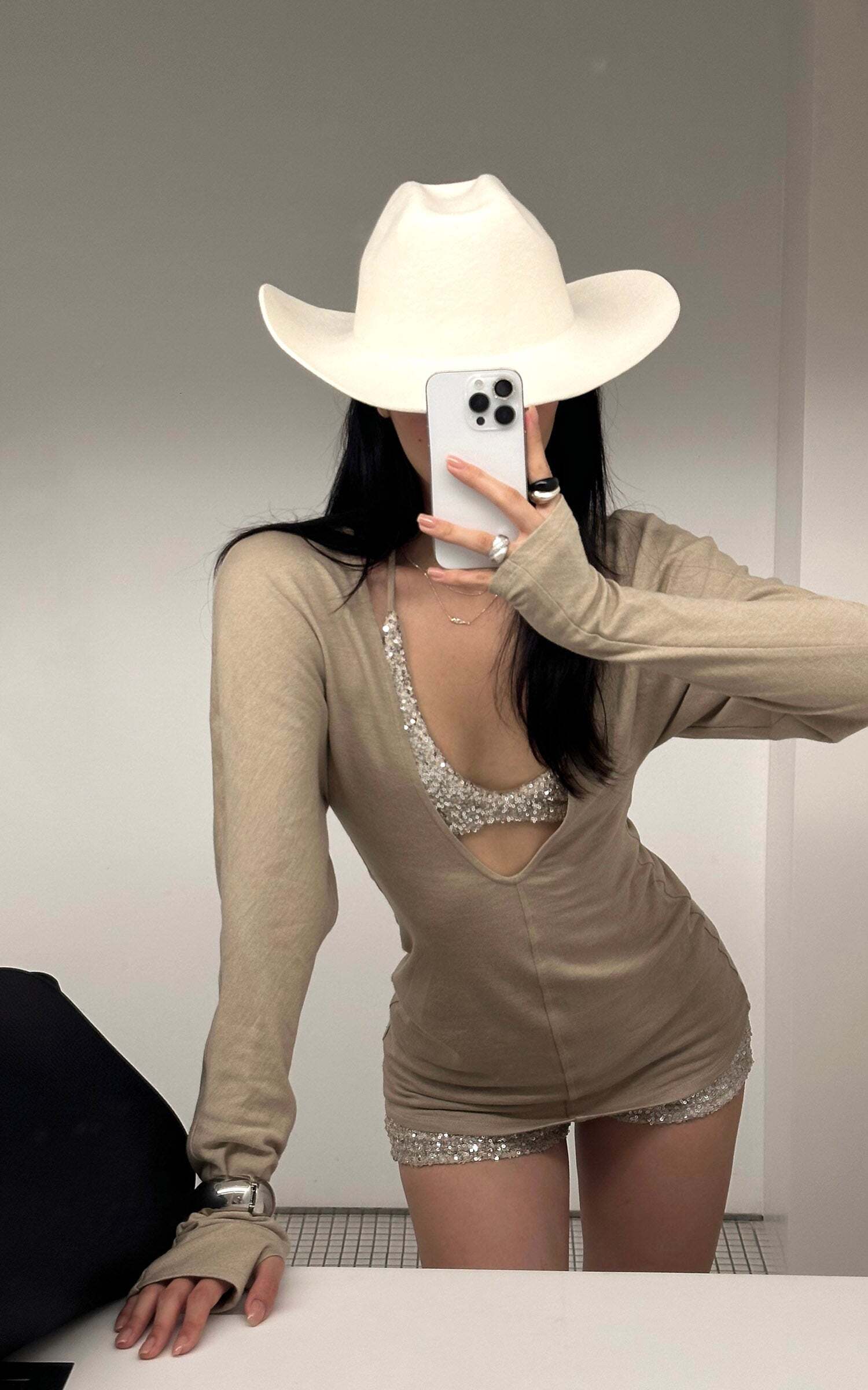 ROVENTE Deep V Knit Top with Sequin Bra and Shorts Set ROVENTE Deep V Knit Top with Sequin Bra and Shorts Set