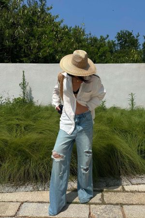 ROVENTE Distressed Wide-Leg Jeans