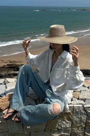 ROVENTE Distressed Wide-Leg Jeans