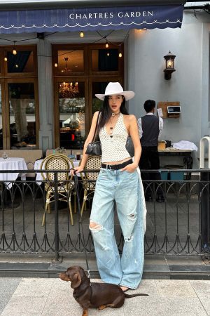 ROVENTE Distressed Wide-Leg Jeans