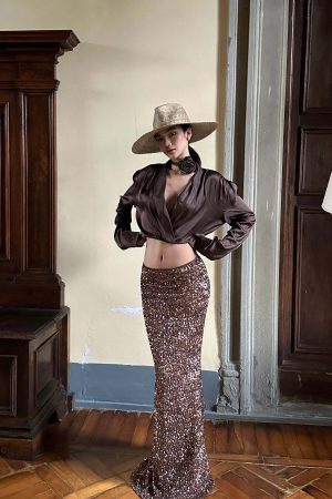 ROVENTE Draped Satin Crop Blouse with Removable Rose Choker