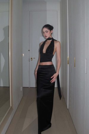 ROVENTE Draped Waistband Maxi Skirt