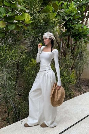 ROVENTE Drawstring Wide-Leg Trousers in White