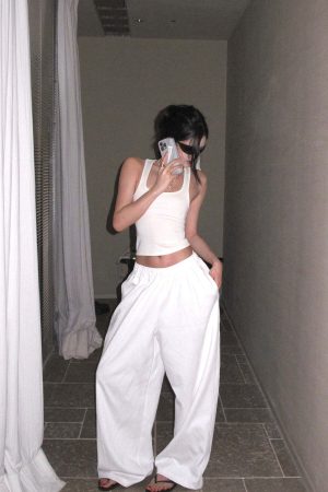 ROVENTE Drawstring Wide-Leg Trousers in White