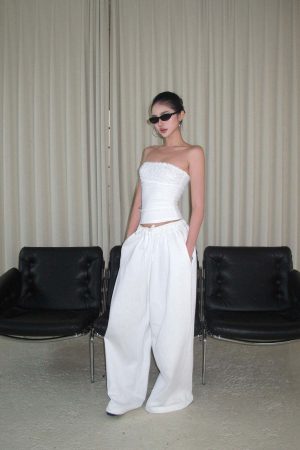 ROVENTE Drawstring Wide-Leg Trousers in White
