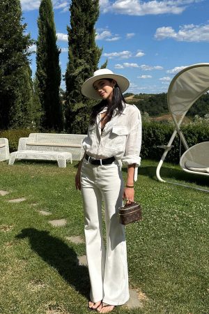 ROVENTE Flared High-Rise Jeans with Tailored Fit