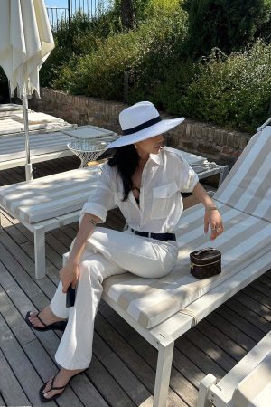 ROVENTE Flared High-Rise Jeans with Tailored Fit