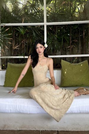 ROVENTE Floral Lace Sculpted Slip Maxi Dress