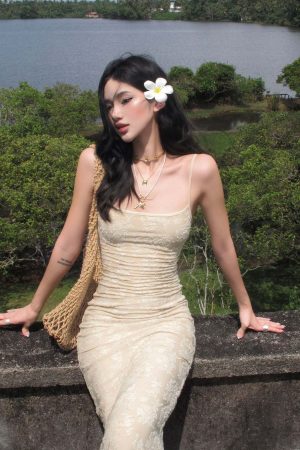 ROVENTE Floral Lace Sculpted Slip Maxi Dress