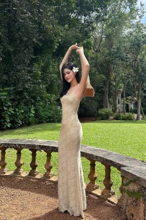 ROVENTE Floral Lace Sculpted Slip Maxi Dress