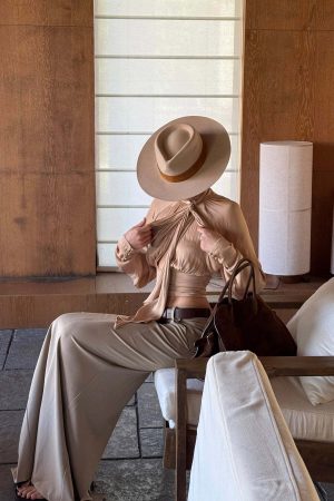 ROVENTE High Neck Tie Backless Blouse