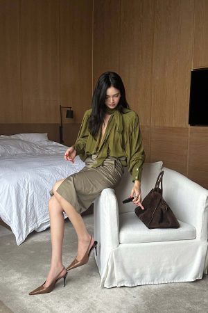 ROVENTE High-Slit Maxi Skirt with Draped Silhouette